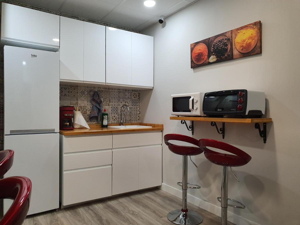 Cv33 Ostatua Hotel Bilbao Luaran gambar