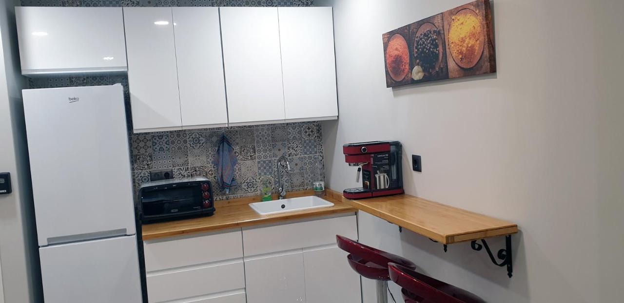 Cv33 Ostatua Hotel Bilbao Luaran gambar