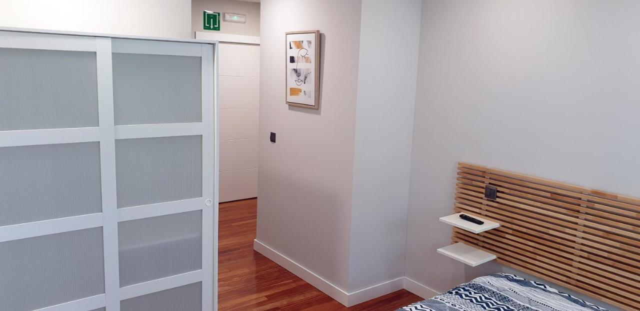 Cv33 Ostatua Hotel Bilbao Luaran gambar
