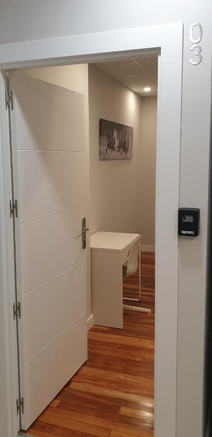 Cv33 Ostatua Hotel Bilbao Luaran gambar