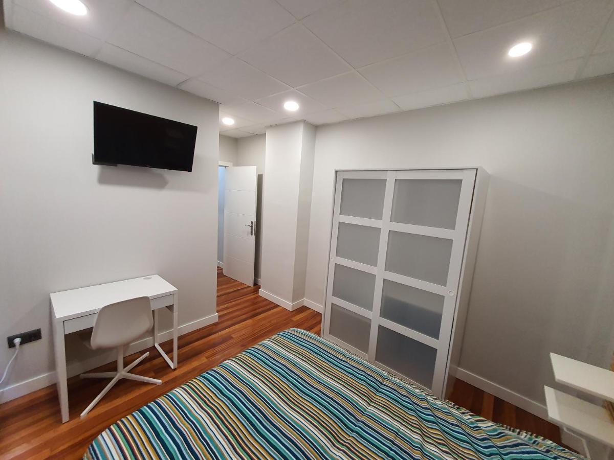 Cv33 Ostatua Hotel Bilbao Luaran gambar