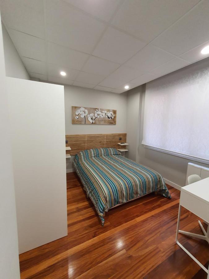 Cv33 Ostatua Hotel Bilbao Luaran gambar
