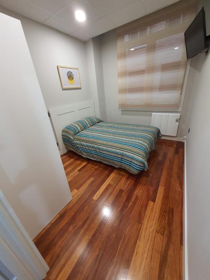 Cv33 Ostatua Hotel Bilbao Luaran gambar